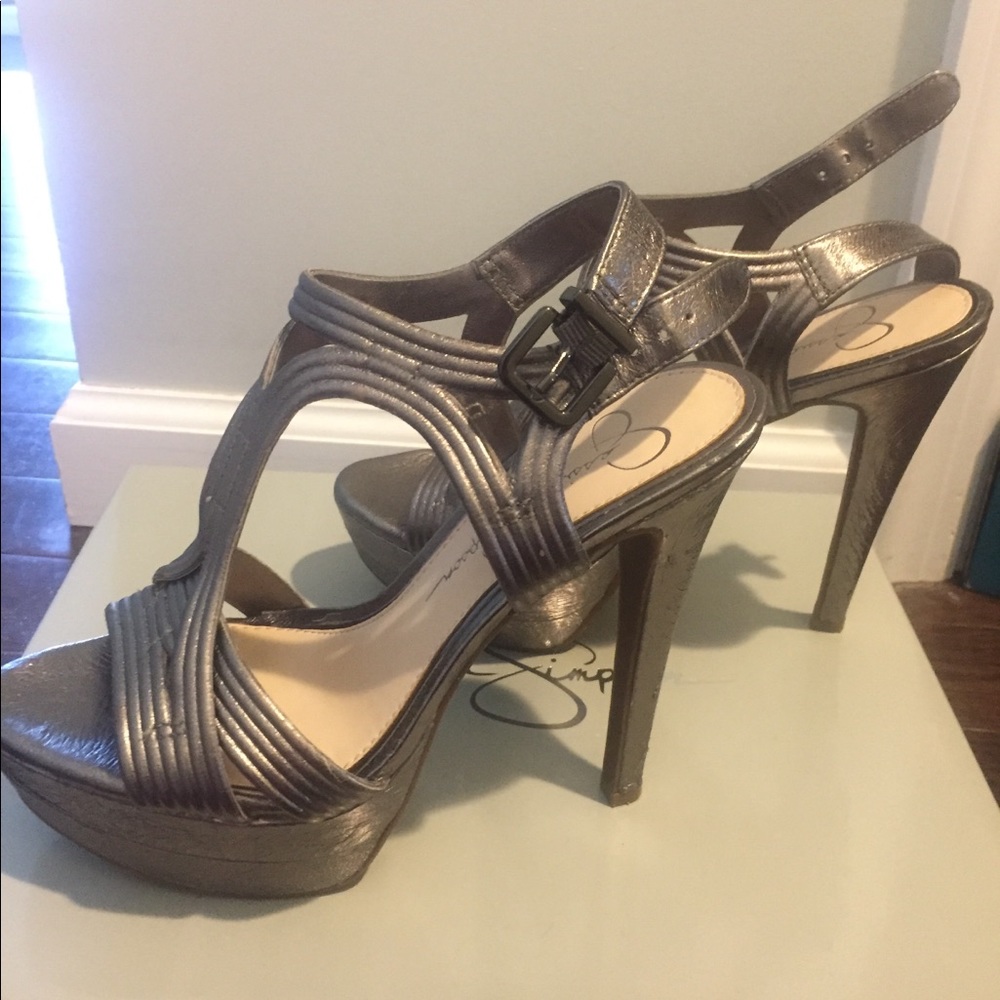 Jessica Simpson Heel Sandal Shoe 6 silver pewter